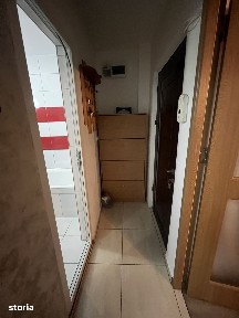 TATARASI-GRADINARI ap.1 camere, decomandat, curat, centrala, et.2/4!