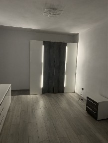 Proprietar - inchiriez garsoniera in Sanpetru Residence