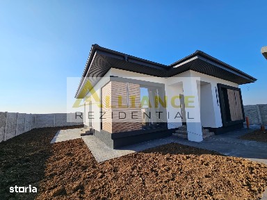 Casa 4 Camere | 200 m de Blv.