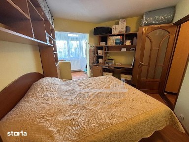 Apartament 3 camere decomandat, 71 mp, 2 balcoane, boxă