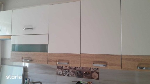 apartament 3 camere de inchiriat