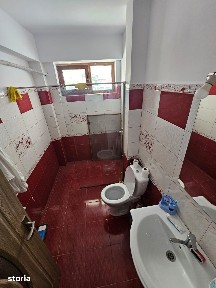 Apartament DE INCHIRIAT cu 3 camere Str.Plugarilor (in BLOC NOU