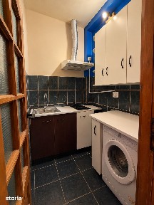 Închiriez apartament ultracentral - mobilat și utilat - 280 €/lună