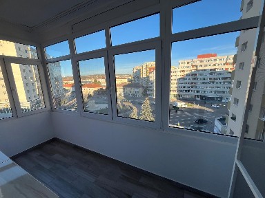 Închiriez apartament 2 camere ultracentral