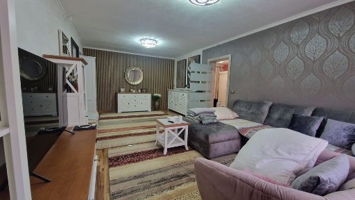 Apartament 160 mp pe 2 niveluri, terasă, 140 mp teren și parcare - Cetate, Alba Iulia