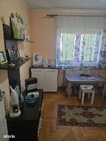 Apartament 4 camere, decomandat, etaj 3/4, Micro 16