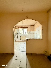 Apartament doua camere de vanzare