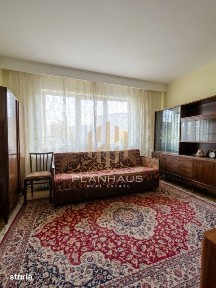 Apartament cu 3 camere,zona Garii