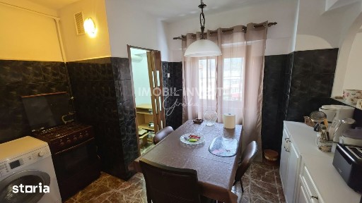 Apartament 4 camere, 95 mp - Cetate, 400 euro/luna
