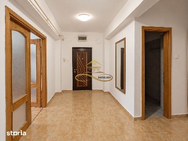 APARTAMENT 3 CAMERE, 92 MP UTILI!