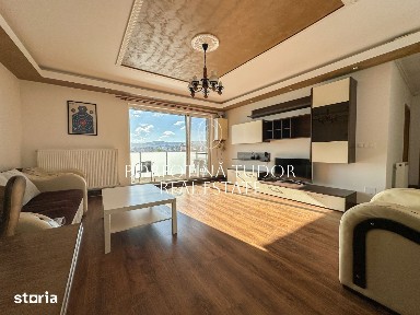Apartament 3 camere | Semicentral - Ploiesti | Semidecomandat | Terasa