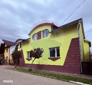 Casă / Vilă cu 6 camere de vânzare