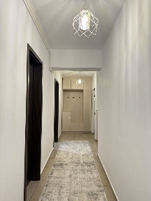 De inchiriat ap cu 2 camere cu loc de parcare rond Cristalului