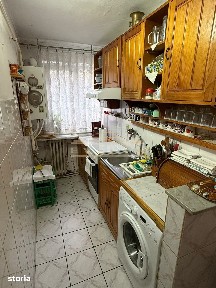 Apartament cu 3 camere de vânzare - Etaj 2- Str. Sucevei