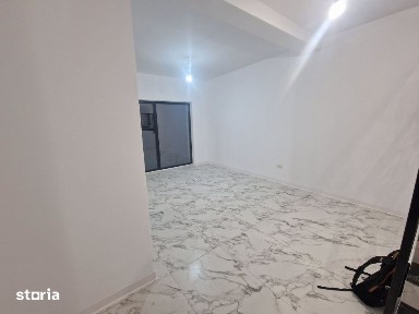 Duplex de vanzare cu 3 camere si teren de 309 mp - Recas