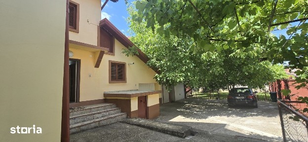 Inchiriere apartament 3 camere, in casa, Calea Domneasca Targoviste