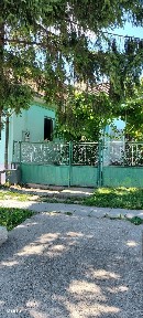 Proprietate de vanzare, zona strada principala