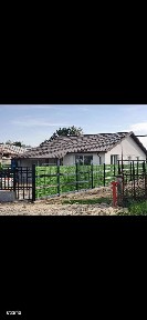 Casă de vânzare