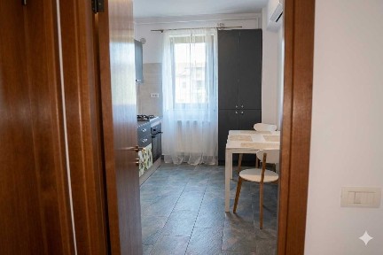 Apartament 3 camere, 81 mp, 2 băi, balcon 9 mp, - Sisești; Spacious 3-room flat, 2 baths, Băneasa - Sisești