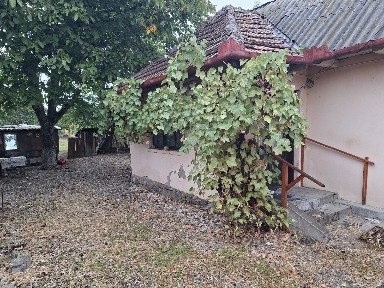 Casa cu teren str Babeș Deva