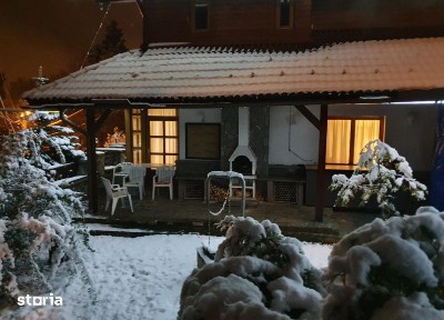 Casa spectaculoasa in Sinaia, cu facilitati de resort si panorama unic