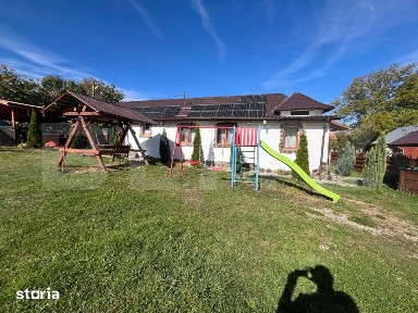 Pensiune rustic-moderna de vanzare in Damis, Bihor - Independenta en