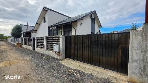 Casa individuala Domnesti, 3 dormitoare, 3 bai, mansarda 70 mp, terasa