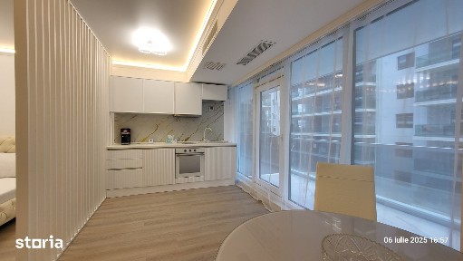 Studio modern si spatios - WHITE TITANIC