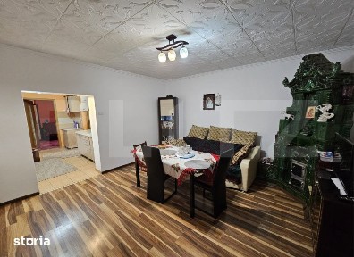 Casa cu 10 camere si teren de 2.046 mp, in zona Pietei din Sebes
