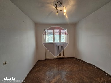 Apartament cu 3 camere