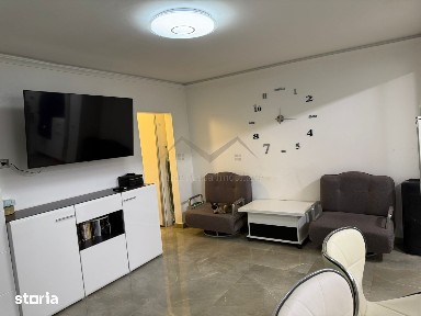 Apartament 3 camere decomandat zimbru