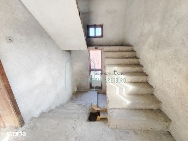 Casa de vanzare in Sebes, zona Zavoi, 812 mp tere si 350 mp utili