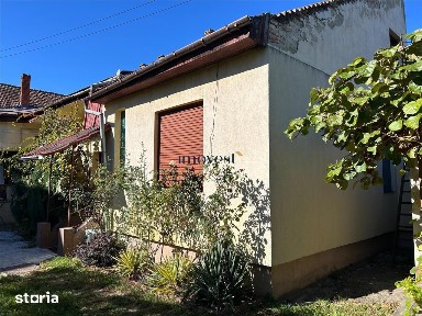 Casa de vanzare la curte comuna in Satu Mare, zona Titulescu | 3 camer