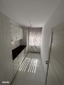 De vanzare 2 camere dec. et.1, zona Clinica Hereditas,Ipotești SV