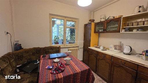 Apartament 3 camere decomandat, etaj 3 - Valea Rosie