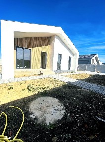 Casă Modernă Tip Scandinav, 3 Dormitoare, Teren 500 m
