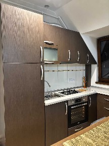 inchiriez apartament 2 camere zona centrala