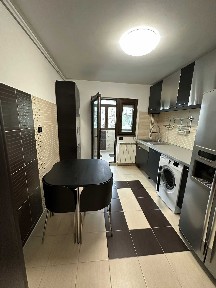 Inchiriez apartament 4 camere Drumul Taberei - Str. Vladeaza - 86 mp