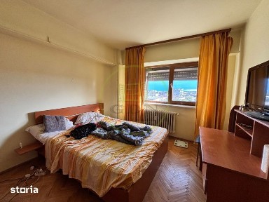 Apartament 3 camere, decomandat, 80 mp, Calea Bucuresti, zona McDonald