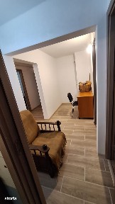 Obcini, parter- vand apartament de 3 camere, perfect spatiu/cabinet.