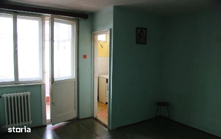 Garsoniera de vanzare