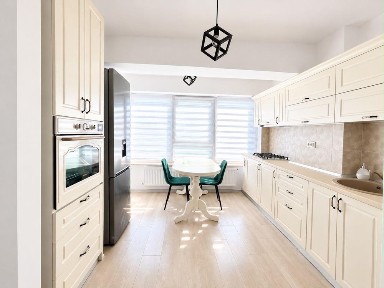 Apartament 3 camere bloc nou tip vila Pacurari Alpha Bank / Lukoil