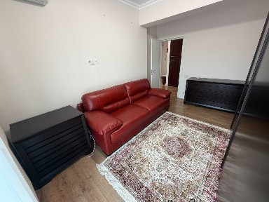 Proprietar apartament 3 camere Piața Victoriei/Titulescu, bloc nou, prima închiriere, mobilat modern și utilat complet, parcare subterană opțională