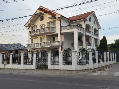 Casa de Vanzare in Slatina