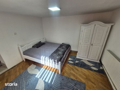 De închiriat apartament 2 camere - Târgu Jiu