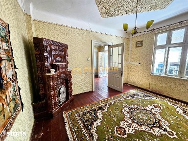 Casă de vânzare în zona Sala Sporturilor - ideală