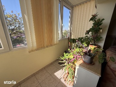 Apartament cu 3 camere, cu boxa si garaj, etaj 2 - Dambovita