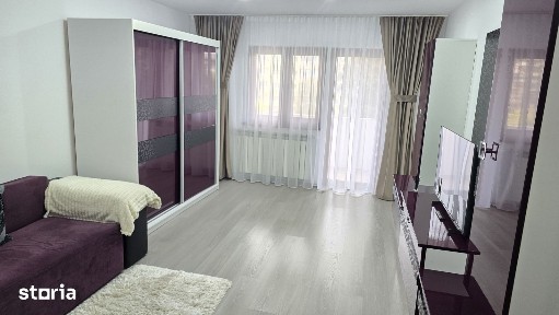 Inchiriez apartament 2 camere decomandat, Deva, 22 Dec. (BT), et. 1