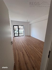 Apartament de vanzare cu 3 camere Tractorul