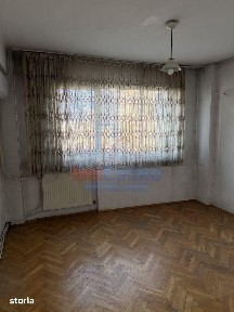 Apartament decomandat 4 camere Central